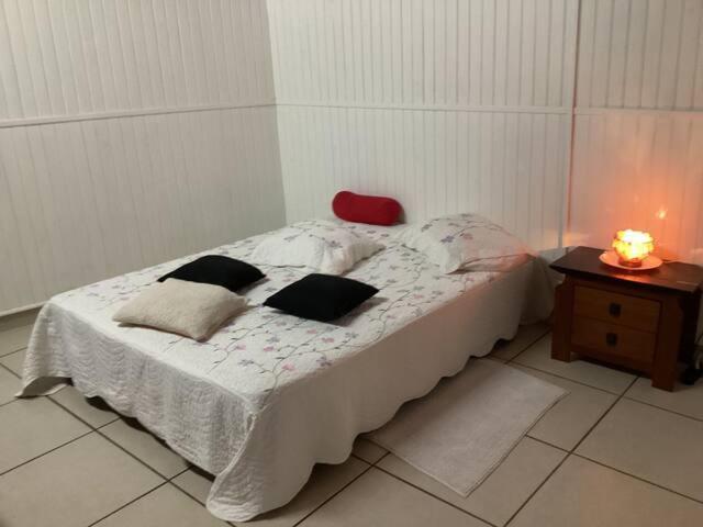 Appartement Dans Propriete Reposante Saint-Benoît Zewnętrze zdjęcie